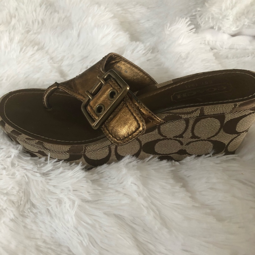 Coach designer wedge sandals - Picture 2 of 3